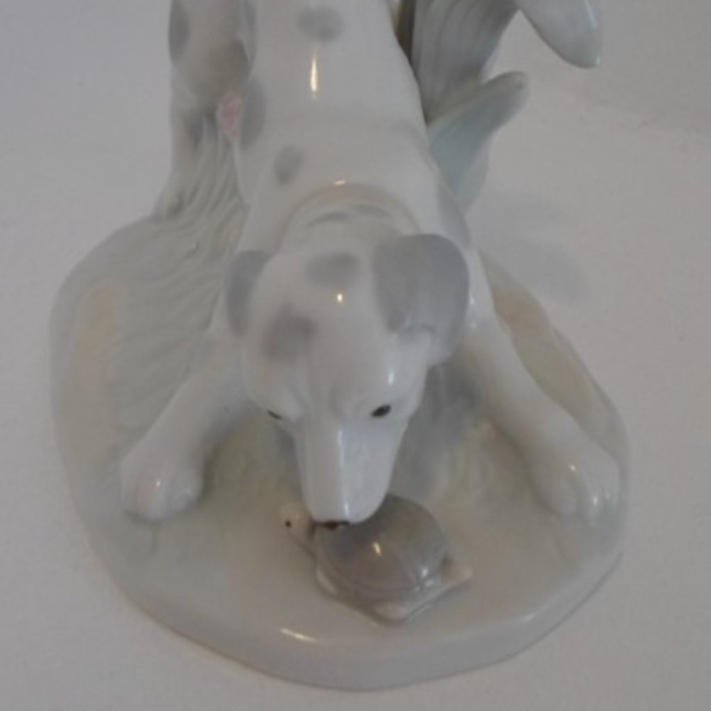 Dog & Turtle Friends Ceramic Figurine - Picture 4 of 5